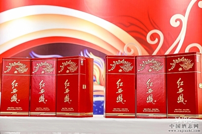 西鳳酒聯(lián)動(dòng)茶文化 音樂(lè)史詩(shī)劇碰撞出傳統(tǒng)與現(xiàn)代的茶味酒香